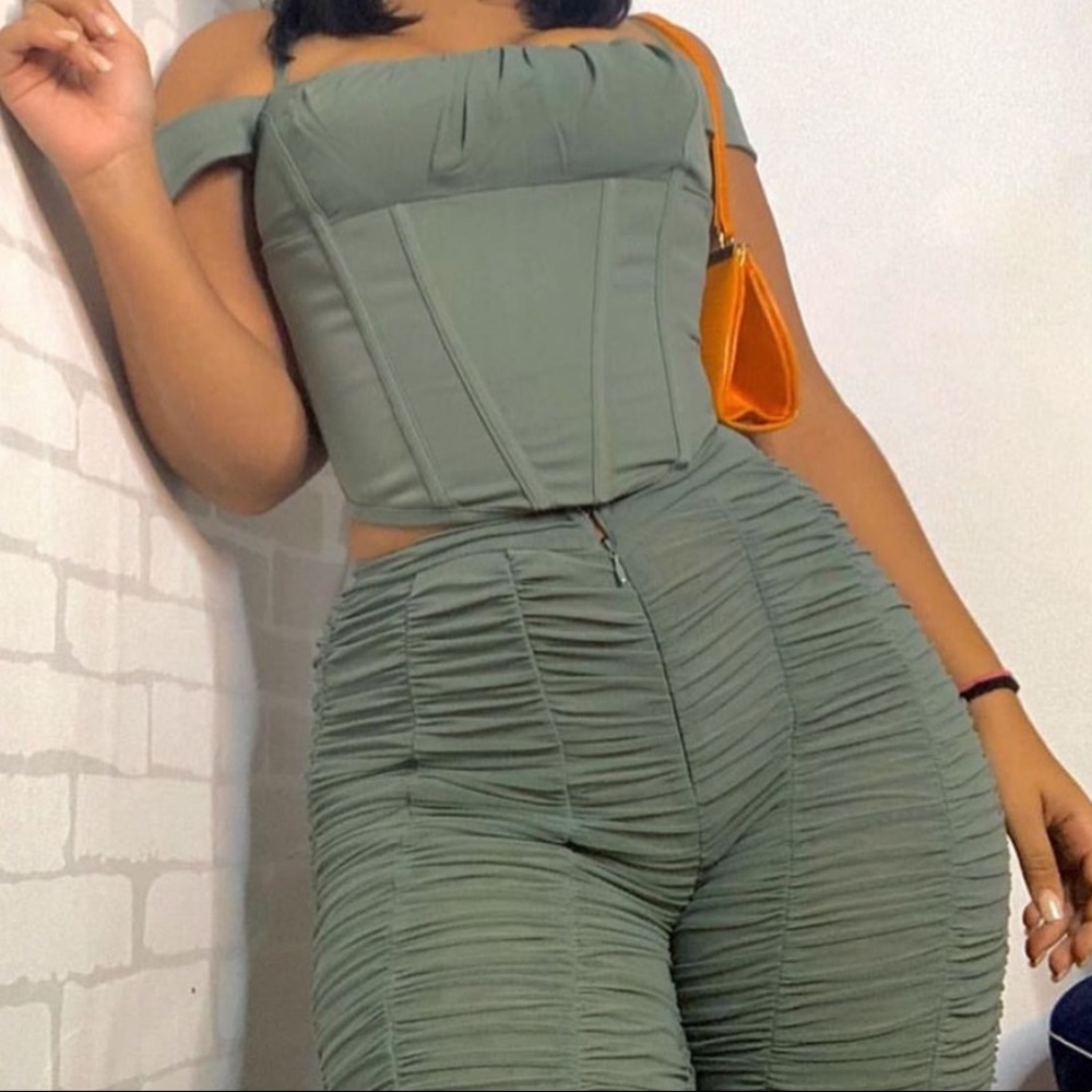 I am GIA Ophelia pants
